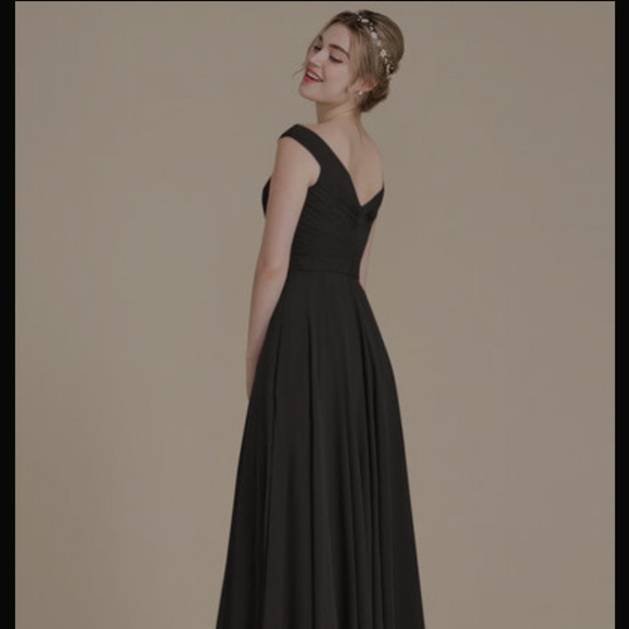 A-Line/Princess Off-the-Shoulder Floor-Length Chif - Picture 4 of 13